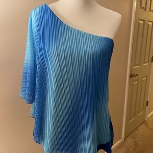 Ombré one shoulder top